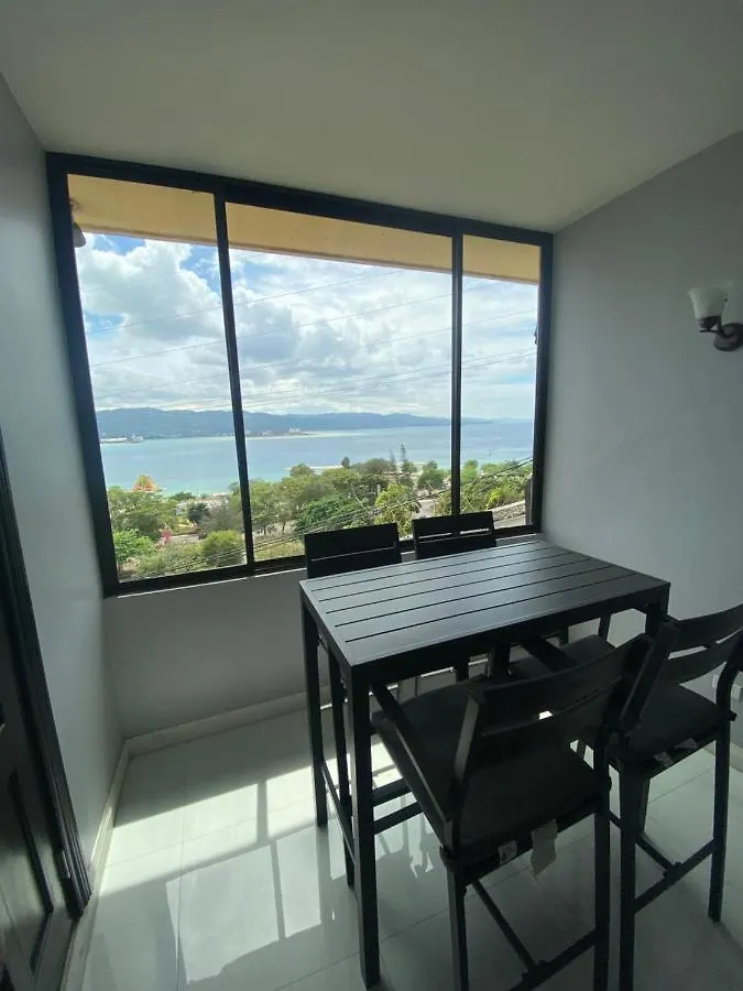 K&S Seaview Luxury Apartment Montego Bay